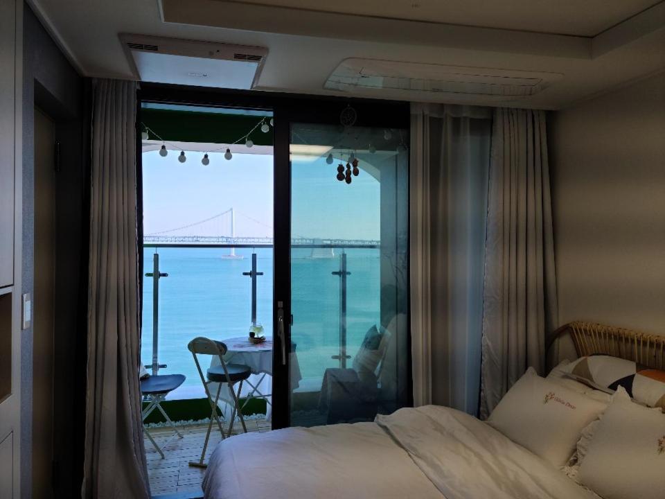 Apartamento Gwangalli Ocean View One Studio Ciudad Metropolitana de Ciudad Metropolitana de Busan Exterior foto